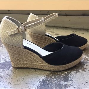 Black/tan Espadrille wedge sandal, size 7.5